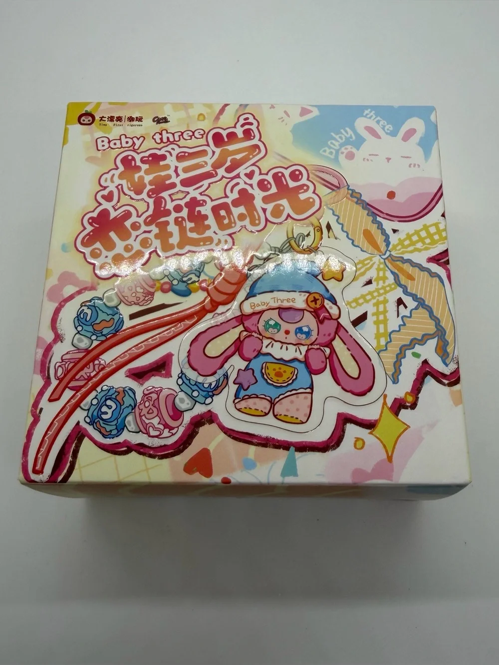 Baby Three Love Chain Apple Head Opened Confirmed Acrylic Keychain